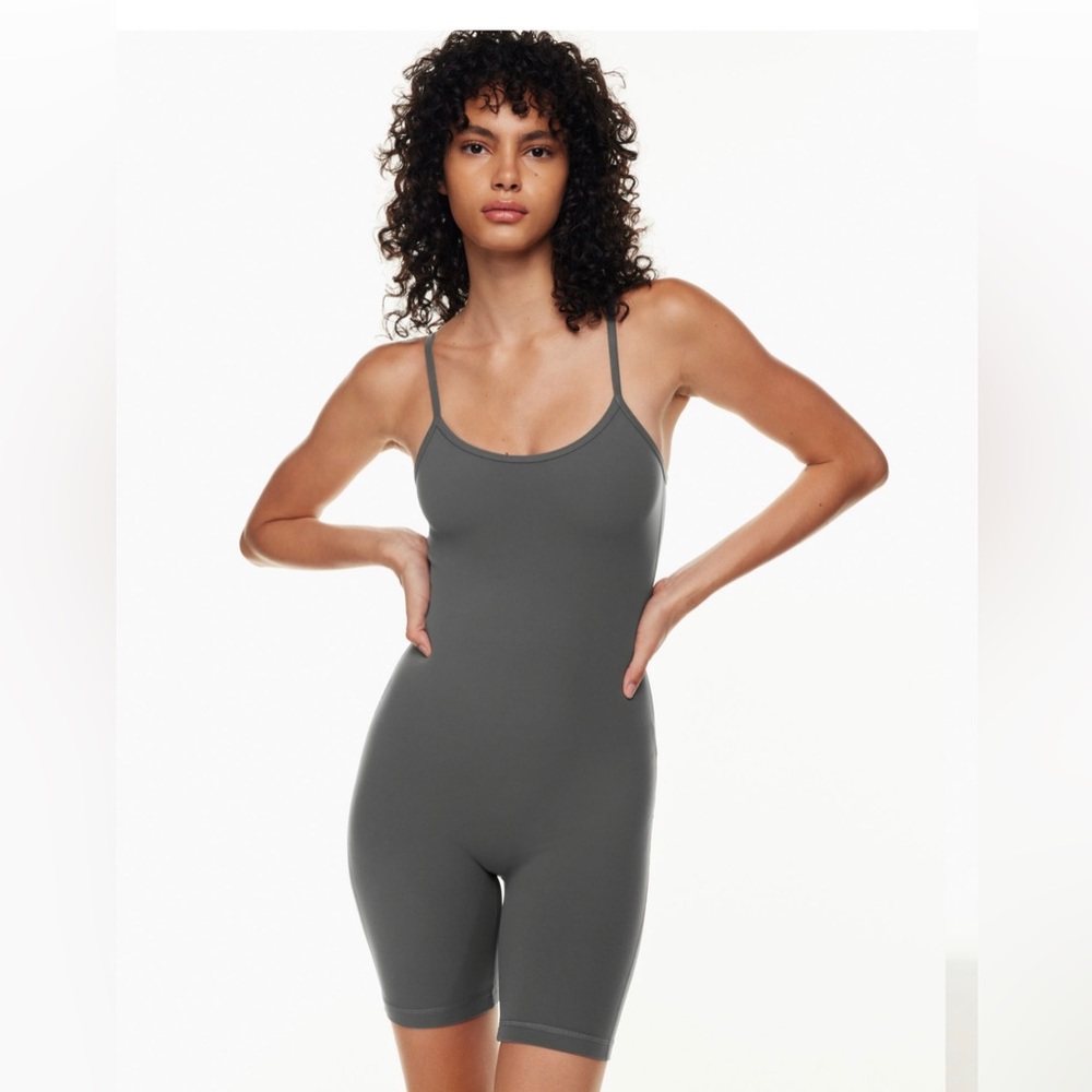 Aritzia 7” life rhythm romper . NWT size 2xs
